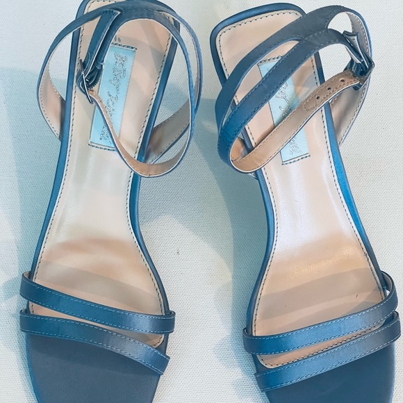 Betsey Johnson yasmi satin sandal dress shoes for women - Picture 4 of 11